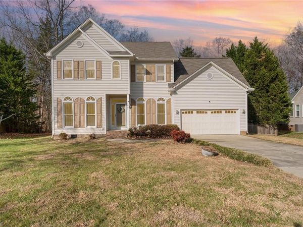 2001 Treyburn Lane, High Point, NC 27265