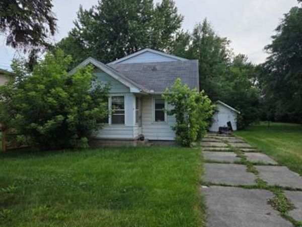 2051 Orpington Drive, Troy, MI 48083