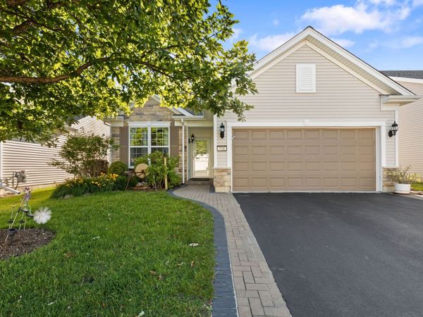 860 Cascade Falls Drive , Elgin, IL 60124