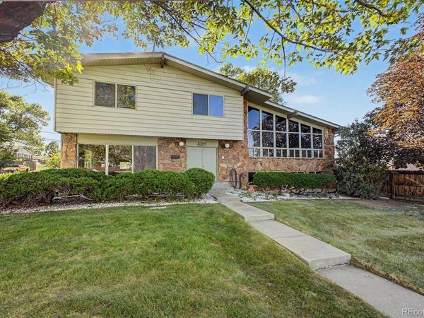 8289 Greenwood Boulevard , Denver, CO 80221