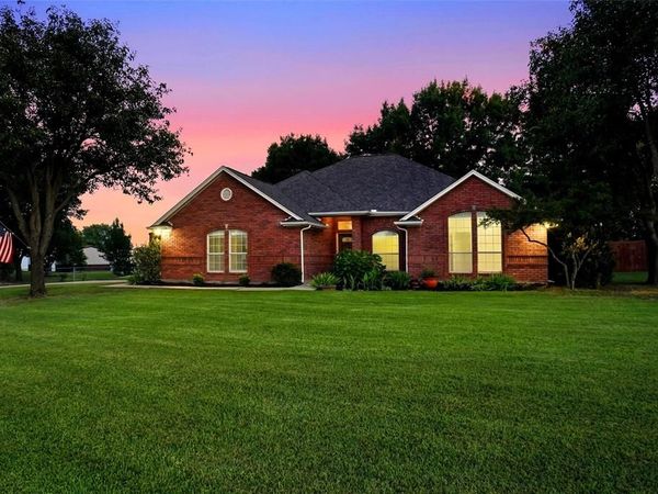 224 Schreiber Drive, Haslet, TX 76052