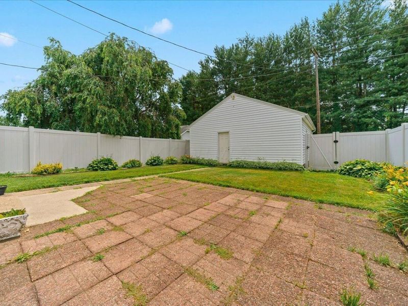 247 Rugg Avenue, Newark, OH 43055 Photo 9
