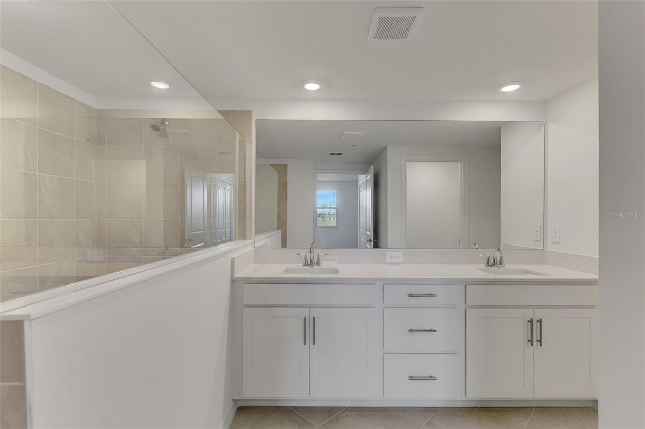 19227 Cherrystone Way , Unit #104, Lakewood Ranch, FL 34211 Photo