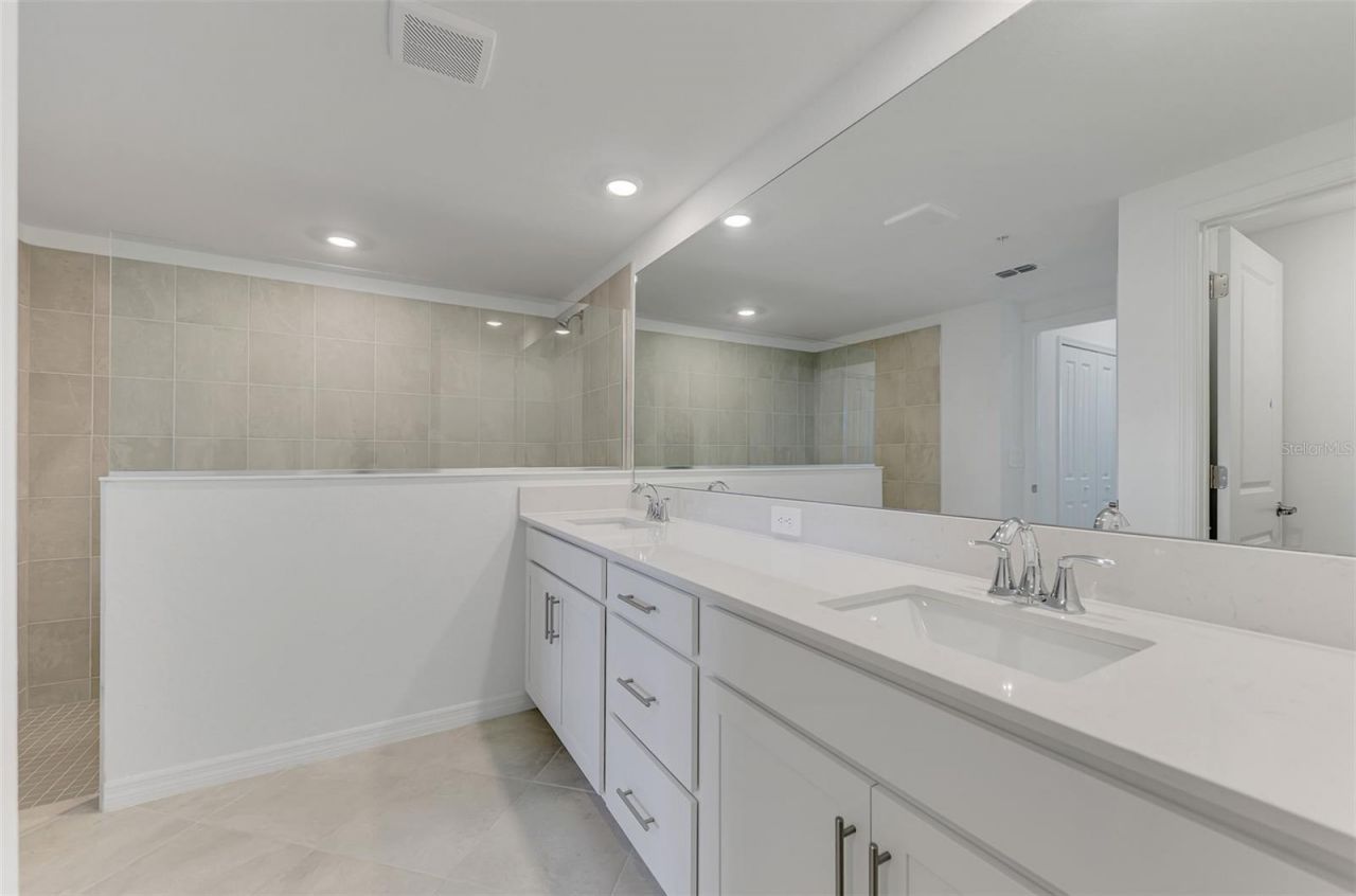 19227 Cherrystone Way , Unit #104, Lakewood Ranch, FL 34211 Photo