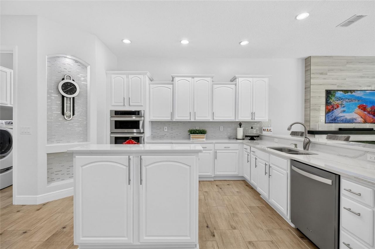 16431 Bristol Lake Circle, Orlando, FL 32828 Photo