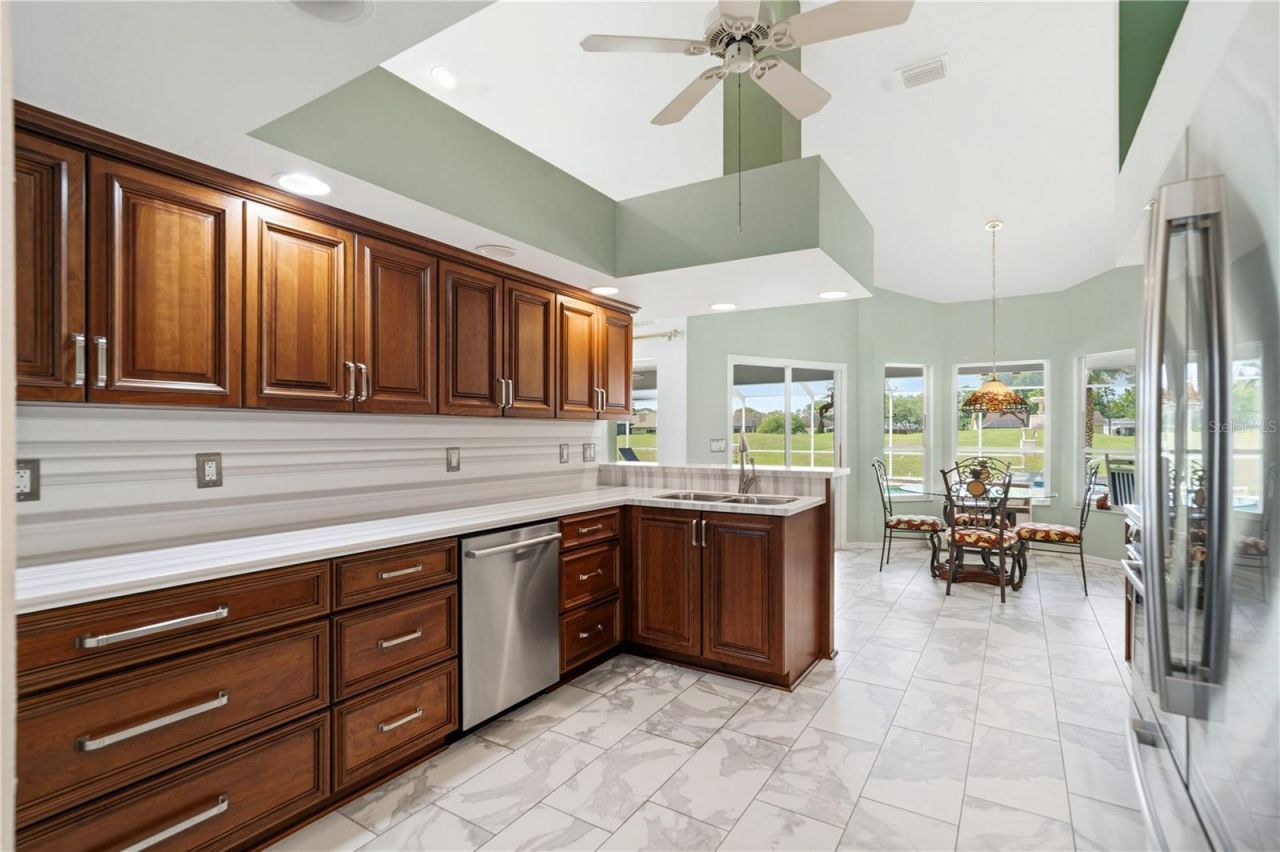 9276 Ashley Drive, Weeki Wachee, FL 34613 Photo