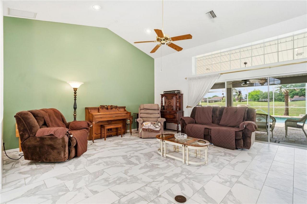 9276 Ashley Drive, Weeki Wachee, FL 34613 Photo