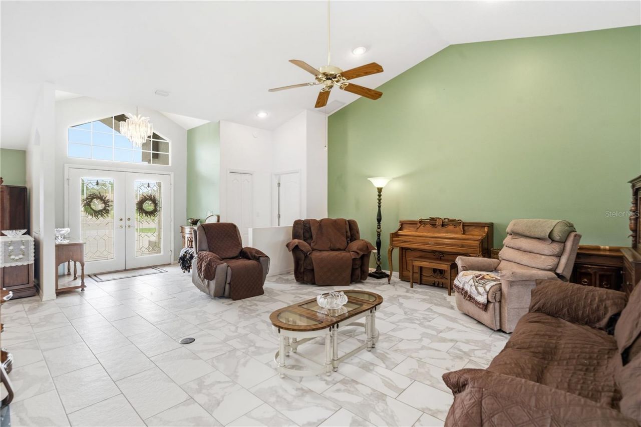 9276 Ashley Drive, Weeki Wachee, FL 34613 Photo