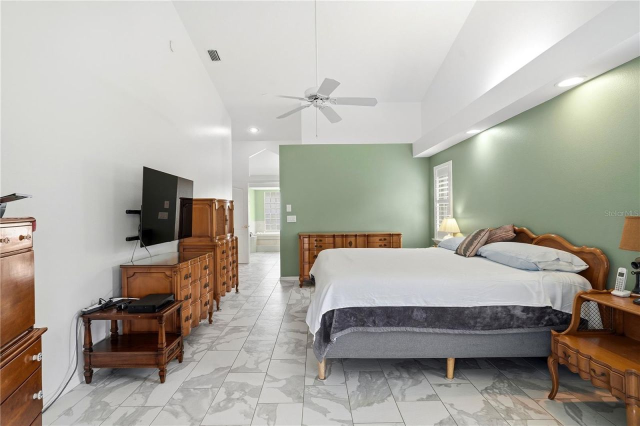 9276 Ashley Drive, Weeki Wachee, FL 34613 Photo