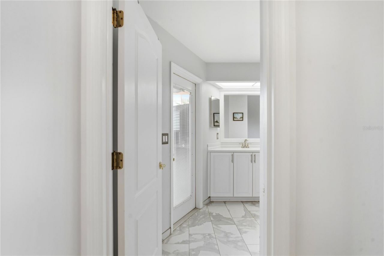 9276 Ashley Drive, Weeki Wachee, FL 34613 Photo