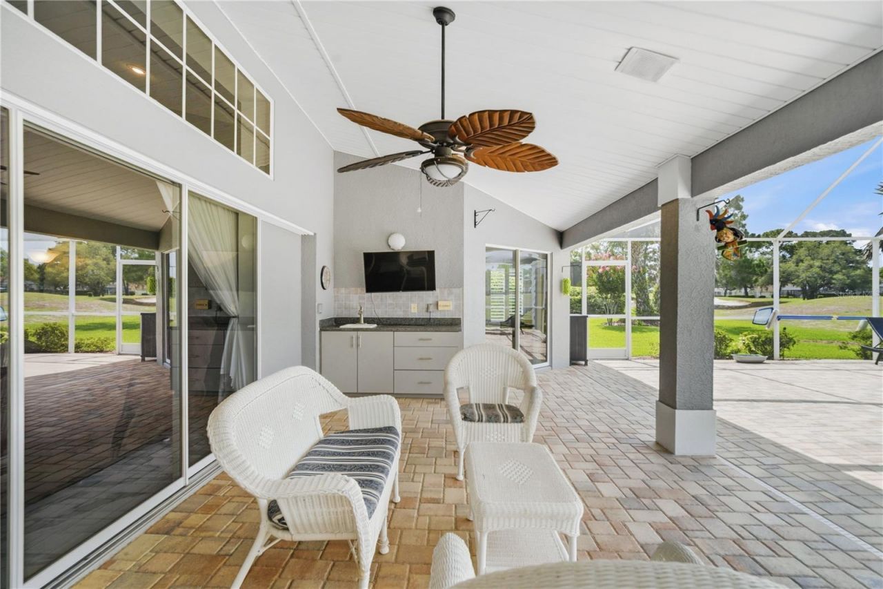 9276 Ashley Drive, Weeki Wachee, FL 34613 Photo