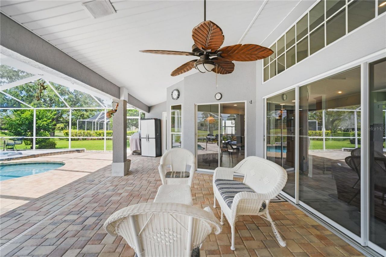 9276 Ashley Drive, Weeki Wachee, FL 34613 Photo