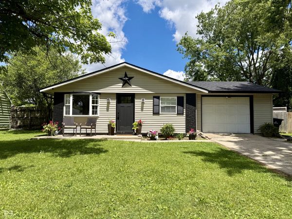 2308 Tamarack Road , Anderson, IN 46011