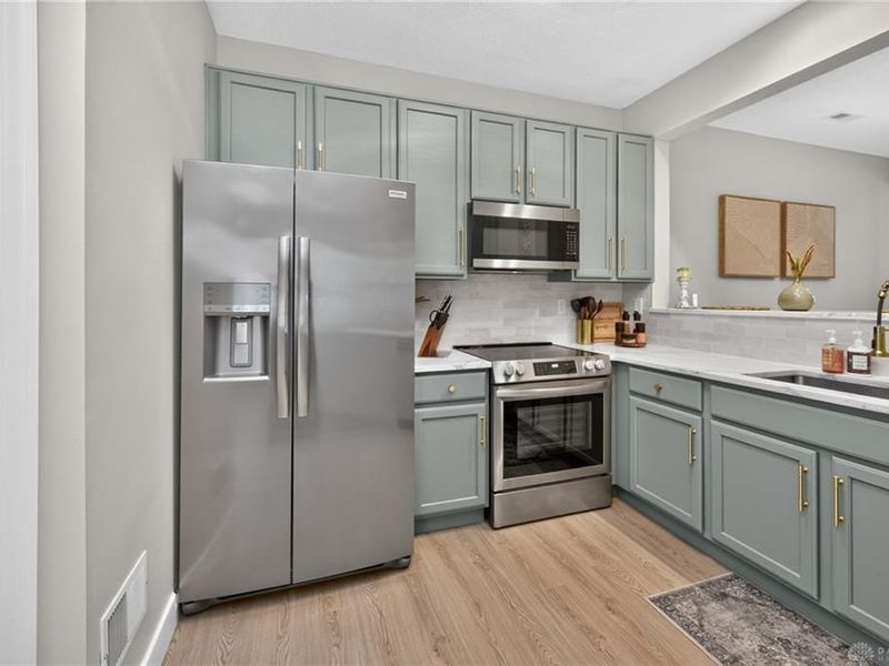 6141 Glenarbor Drive, Hamilton Township, OH 45039 Photo 12