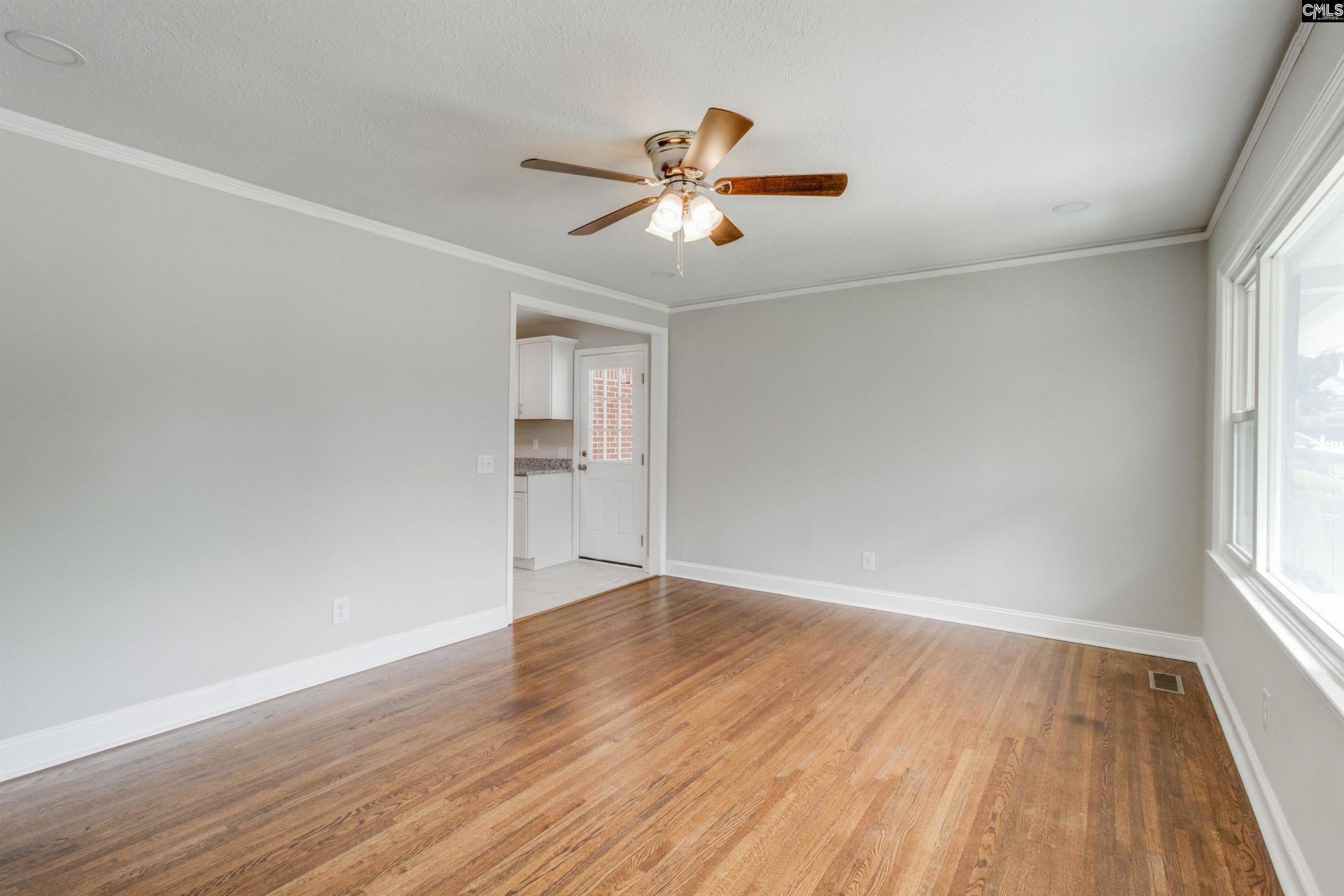 1817 Bywood Drive  Photo 4