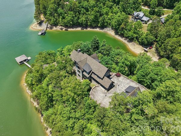 410 Lakewood Drive , Bryson City, NC 28713