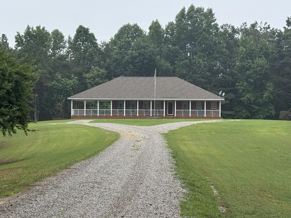 1945 Mississippi 30, New Albany, MS 38652