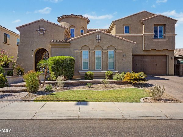 2207 E LINDRICK Drive, Gilbert, AZ 85298