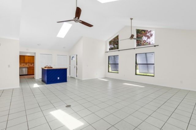 185 12th Street Se, Vero Beach, FL 32962 Photo