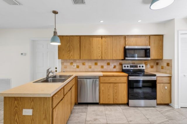 185 12th Street Se, Vero Beach, FL 32962 Photo