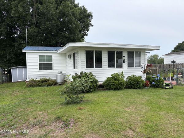 103 Pine Ridge Court , Hampstead, NC 28443