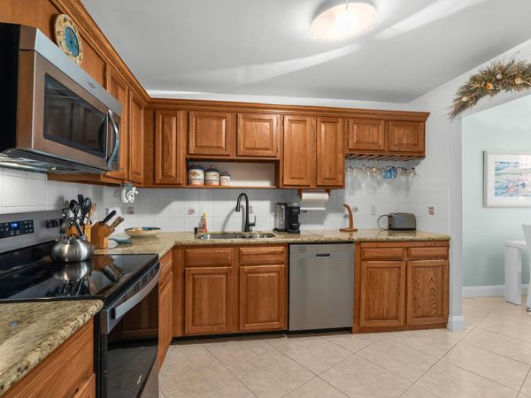 1361 S Ocean Boulevard, Unit 303, Pompano Beach, FL 33062
