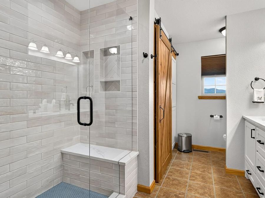 Property Image 76