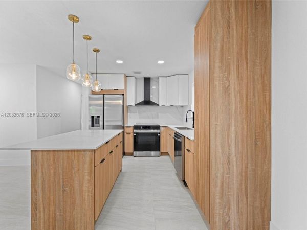 1055 Wyoming Ave, Fort Lauderdale, FL 33312