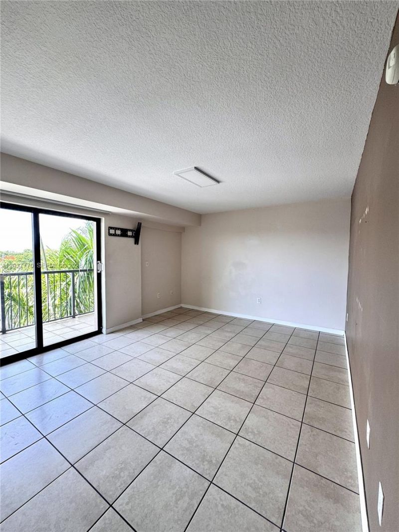 1690 SW 27th Ave, Unit 502, Miami, FL 33145 Photo