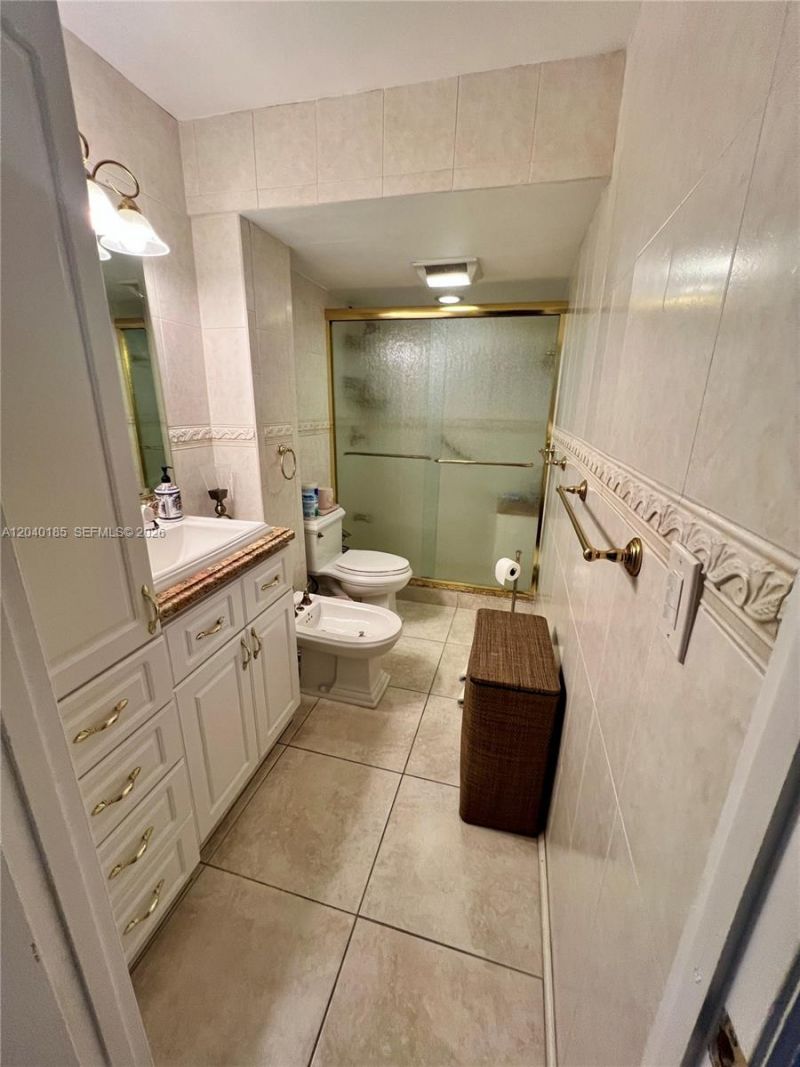 7135 Collins Ave , Unit 1523, Miami Beach, FL 33141 Photo