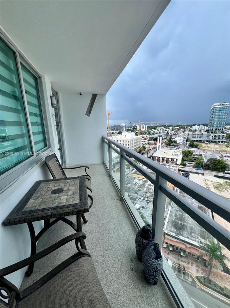 7135 Collins Ave , Unit 1523, Miami Beach, FL 33141 Photo