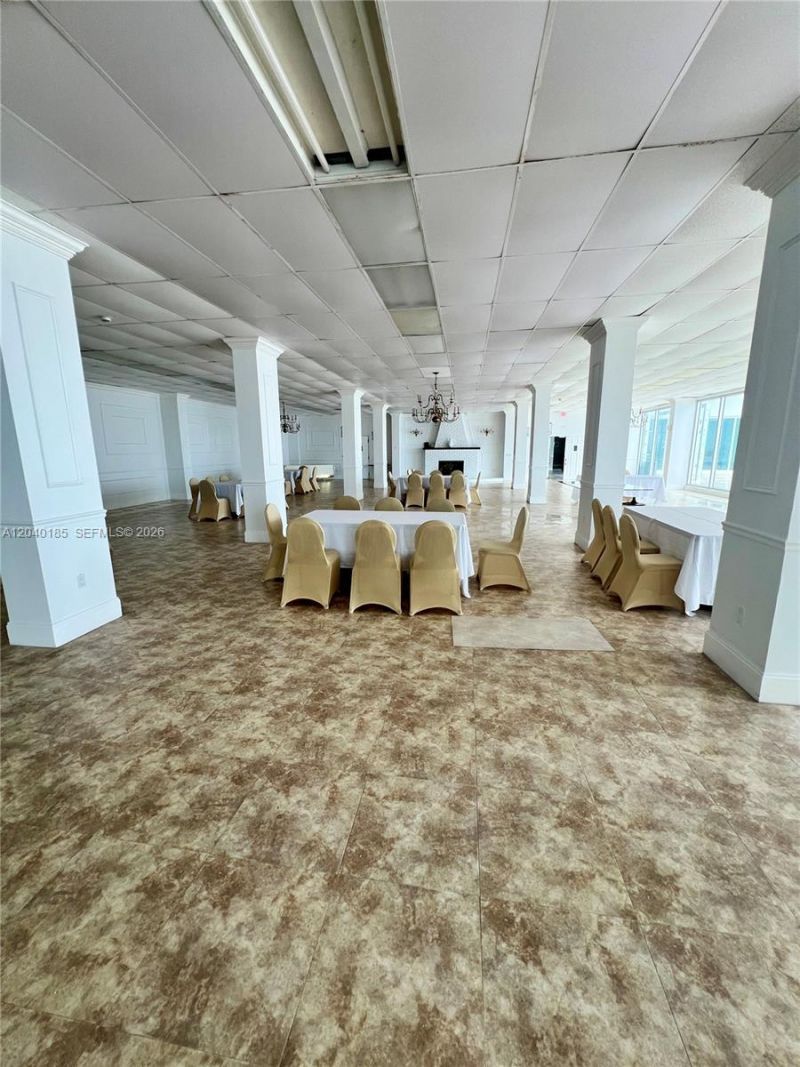7135 Collins Ave , Unit 1523, Miami Beach, FL 33141 Photo