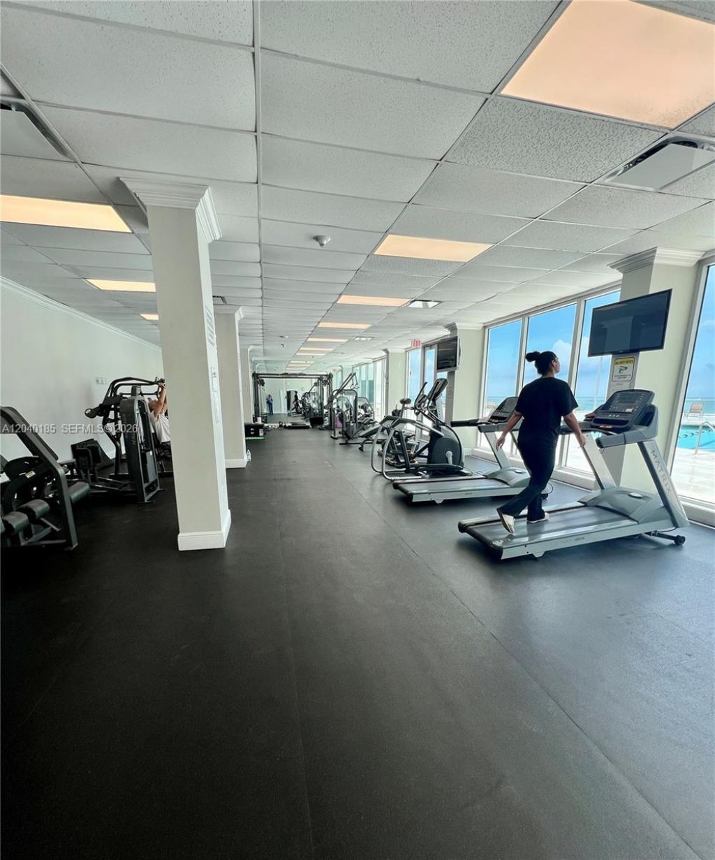 7135 Collins Ave , Unit 1523, Miami Beach, FL 33141 Photo