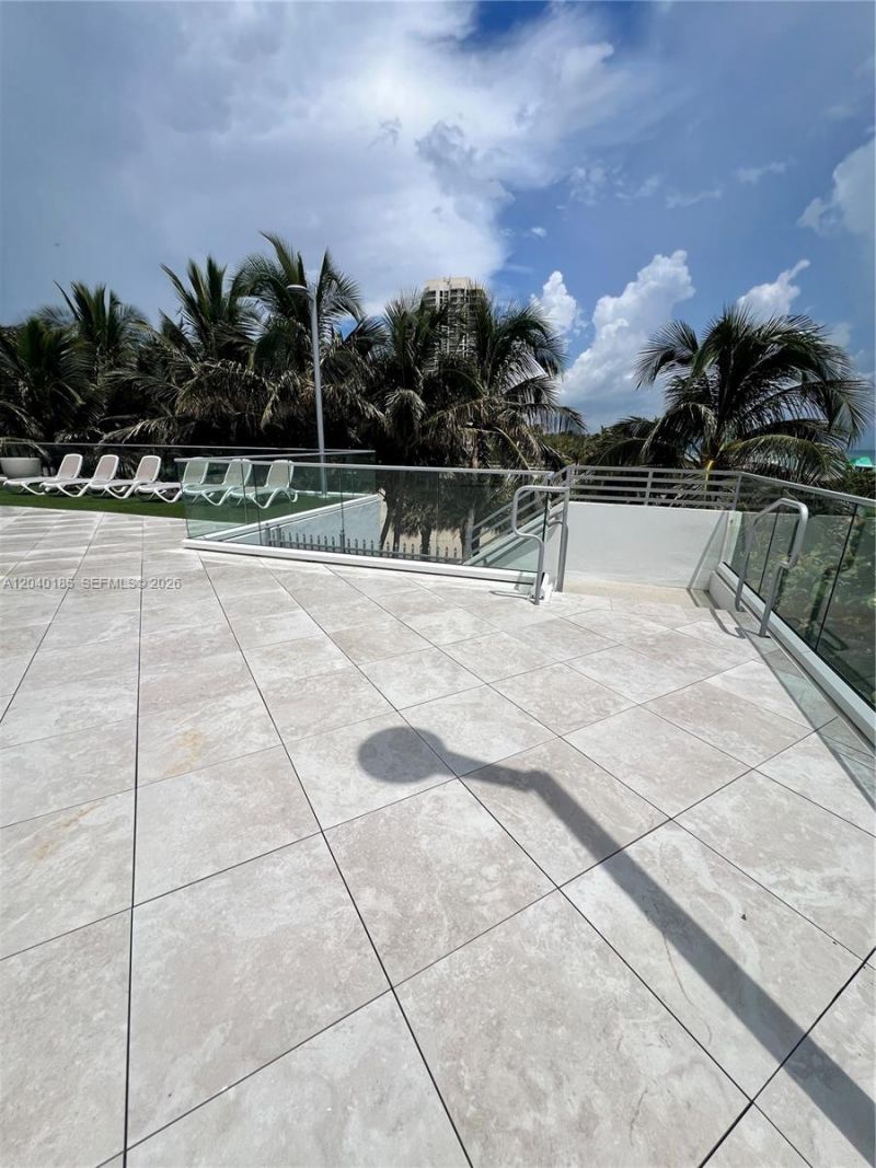 7135 Collins Ave , Unit 1523, Miami Beach, FL 33141 Photo