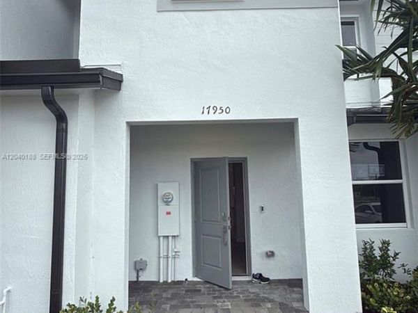 17950 SW 357TH TER, Florida City, FL 33034