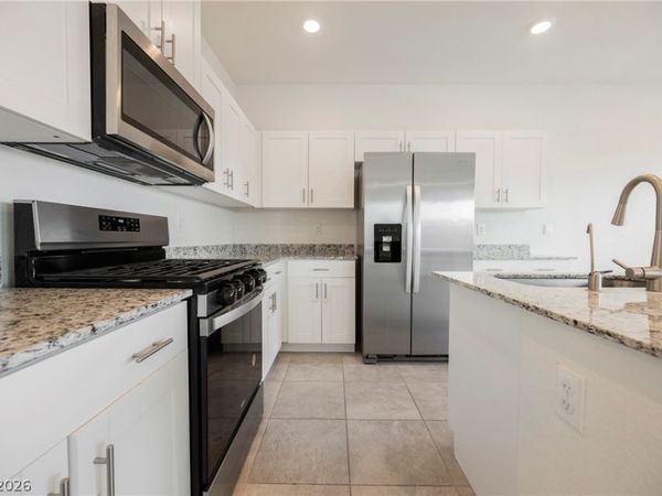 402 Larksong Avenue, Henderson, NV 89011