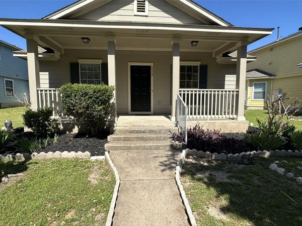 512 Crater Lake DR , Pflugerville, TX 78660