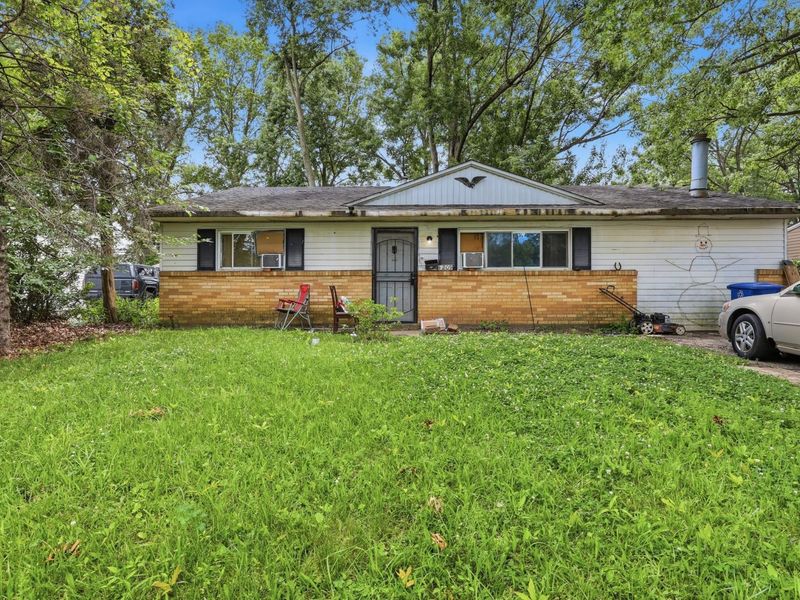 5209 Mapleridge Drive , Columbus, OH 43232 Photo 1