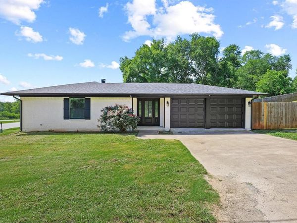 30 Judy Drive , Sherman, TX 75090