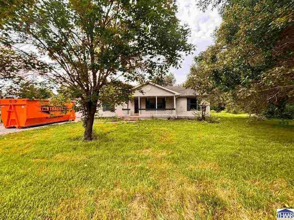 8883 Rosedale Road, Terre Haute, IN 47805