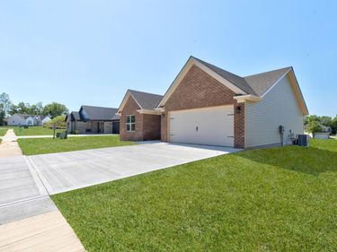 156 Elk Drive, Stamping Ground, KY 40379