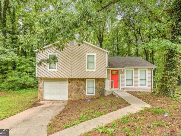 4696 Rockbridge Road, Stone Mountain, GA 30083