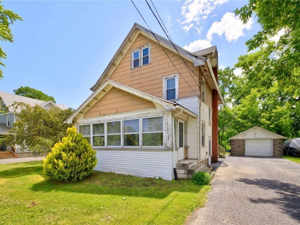 6322 Furnace Road , Ontario, NY 14519
