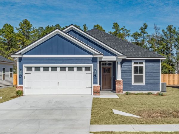 118 Divine Loop , Crawfordville, FL 32327