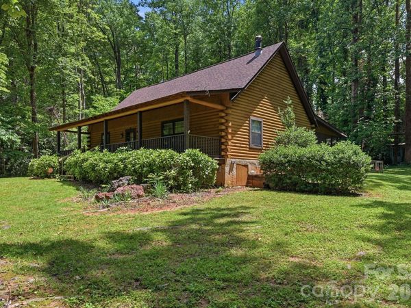 6808 Linda Lake Drive , Charlotte, NC 28215