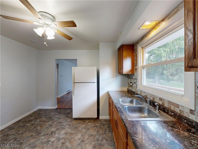 6490 Willow Way, Andover, OH 44003 Photo 10