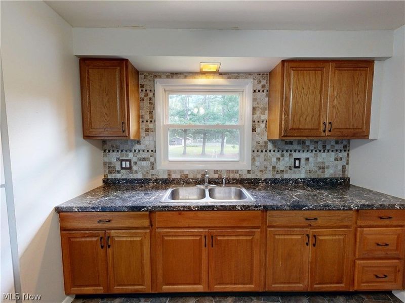6490 Willow Way, Andover, OH 44003 Photo 11