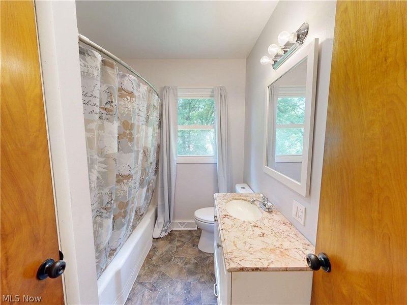 6490 Willow Way, Andover, OH 44003 Photo 17