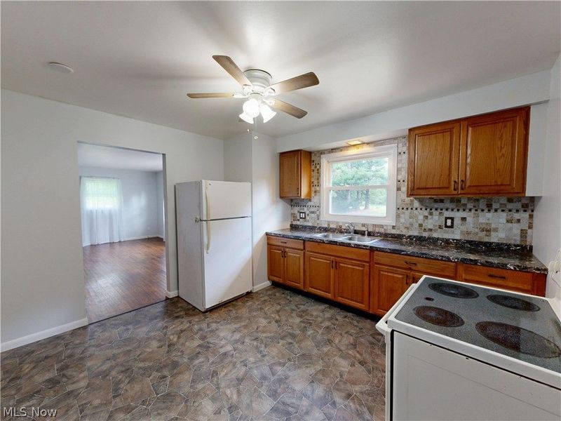 6490 Willow Way, Andover, OH 44003 Photo 9