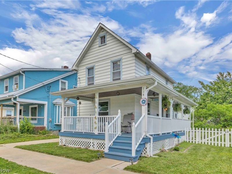 114 Vine Street, Fairport Harbor, OH 44077 Photo 1